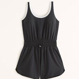 NWT Abercrombie & Fitch Black with White Collar Traveler Romper (Size Small)